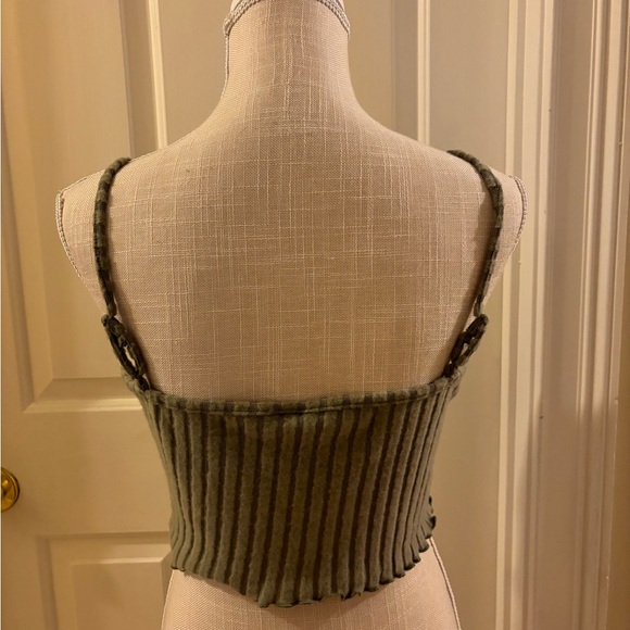 🏖️NWT SHEIN Mod crop top -size large - Picture 2 of 6